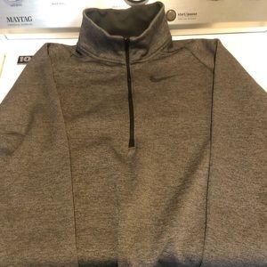 Mens small Nike 1/4 zip pullover